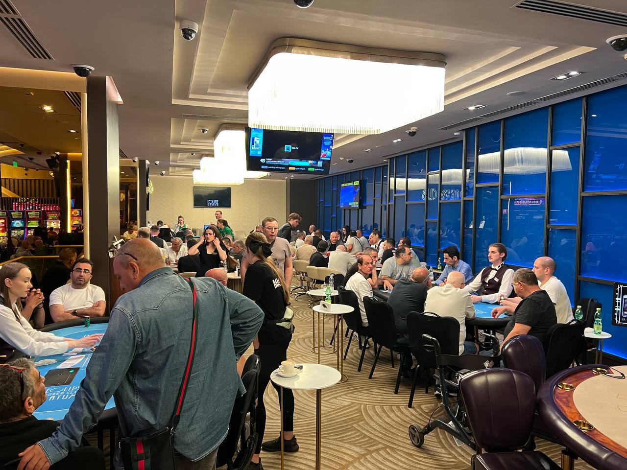 Live-покерные столы в Eclipse Poker Club в Батуми